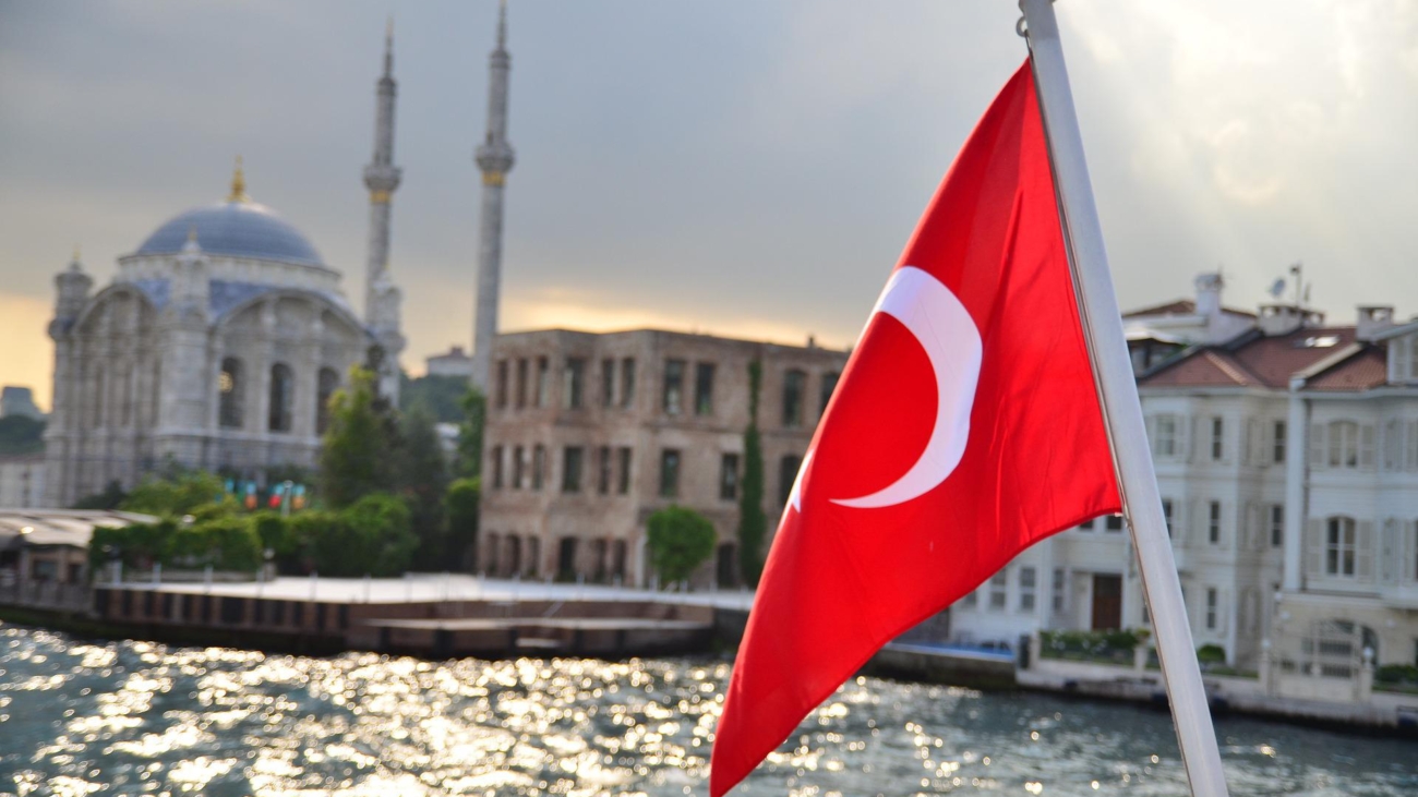 flag-1065704_1920